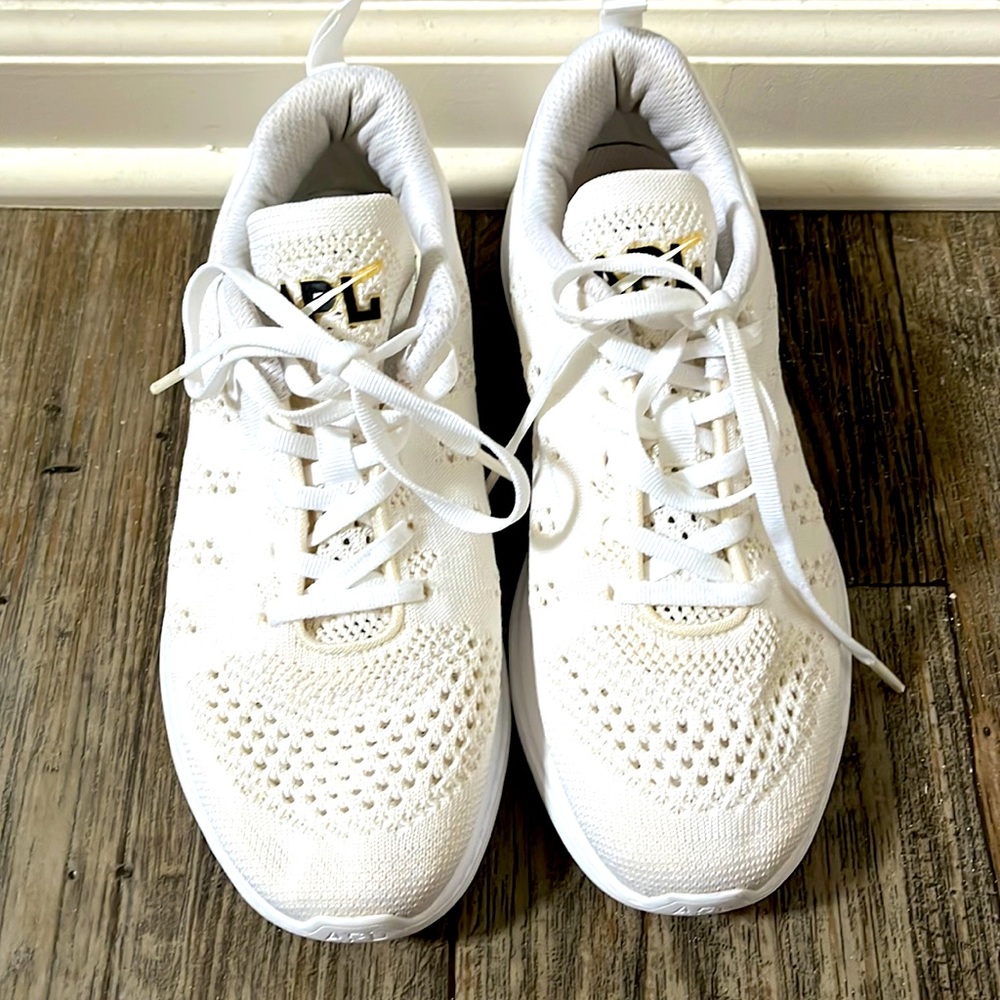 APL Sneakers